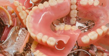 Съемные зубные протезы: за и против